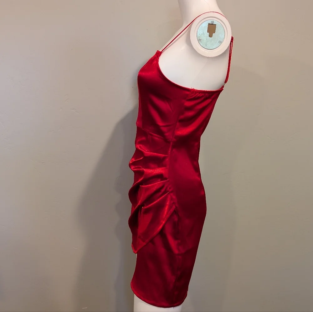 SHEIN shiny red
